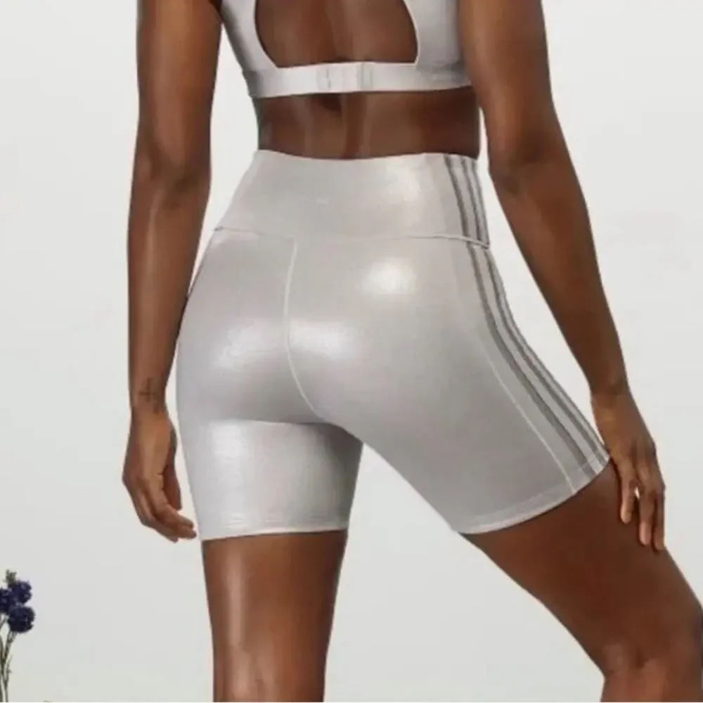 IVY PARK x Adidas Biker Short in Grey Silver Size SMALL - Picture 8 of 8